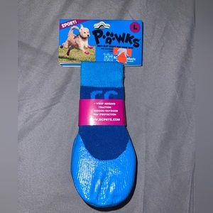 Size L Sport paw booties for dogs. Never been worn